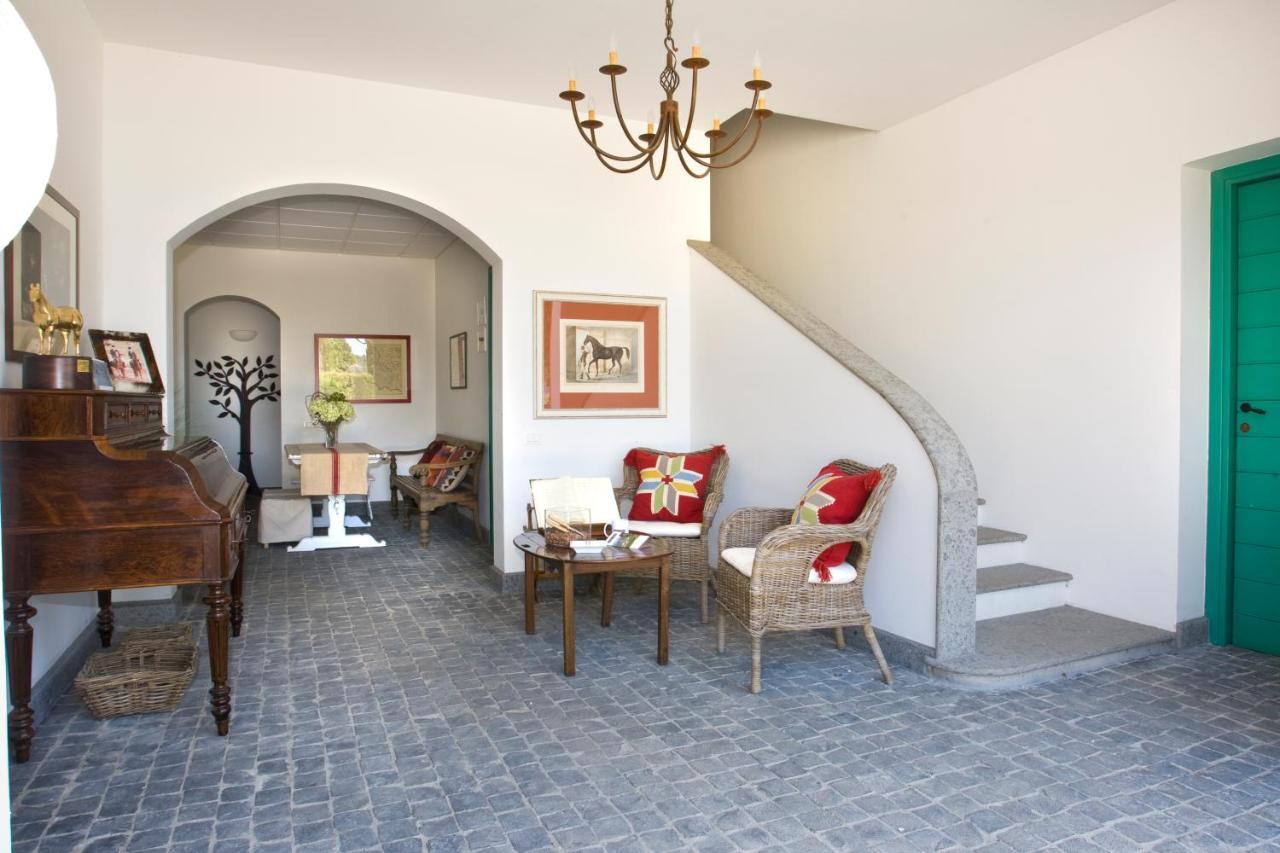 Agriturismo Potrero Grande Sul Lago Di Martignano Con Spiaggia 캄파냐노 디 로마 외부 사진