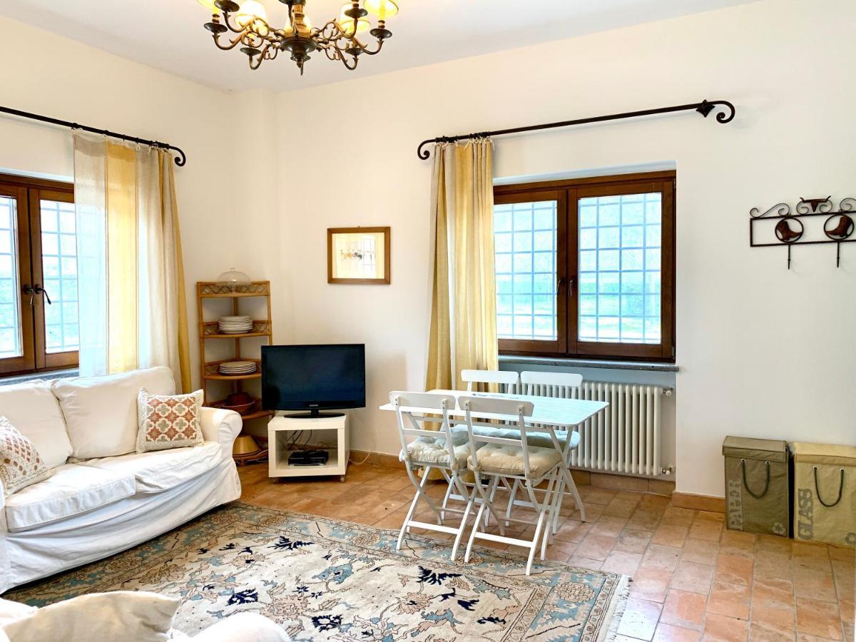 Agriturismo Potrero Grande Sul Lago Di Martignano Con Spiaggia 캄파냐노 디 로마 외부 사진