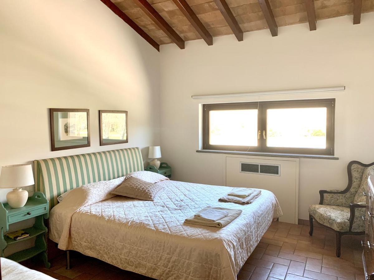 Agriturismo Potrero Grande Sul Lago Di Martignano Con Spiaggia 캄파냐노 디 로마 외부 사진