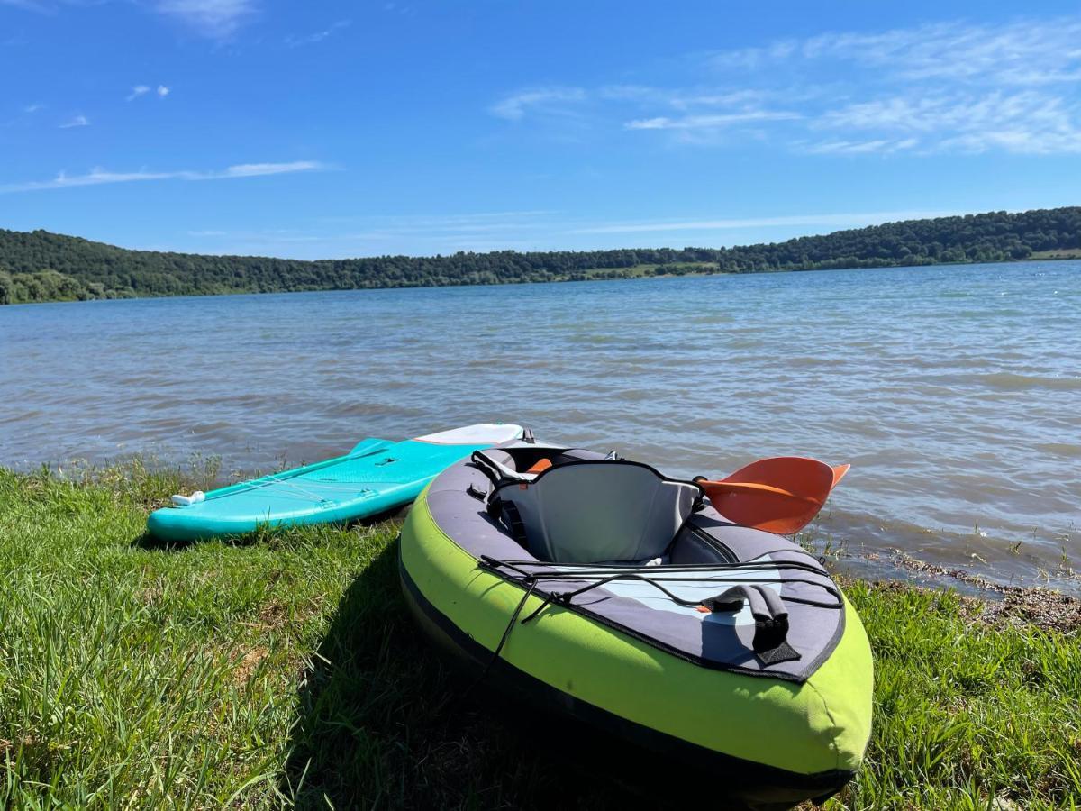 Agriturismo Potrero Grande Sul Lago Di Martignano Con Spiaggia 캄파냐노 디 로마 외부 사진