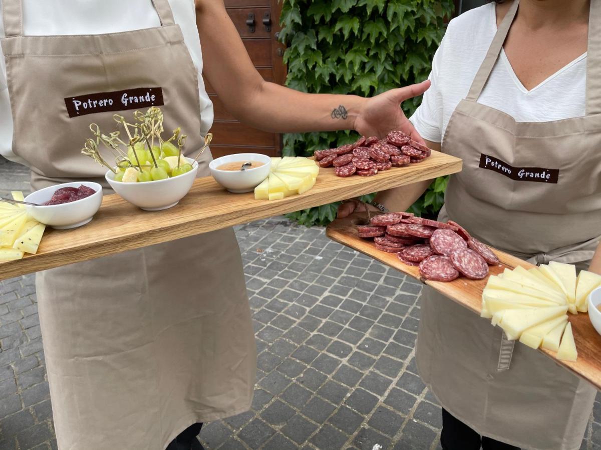 Agriturismo Potrero Grande Sul Lago Di Martignano Con Spiaggia 캄파냐노 디 로마 외부 사진
