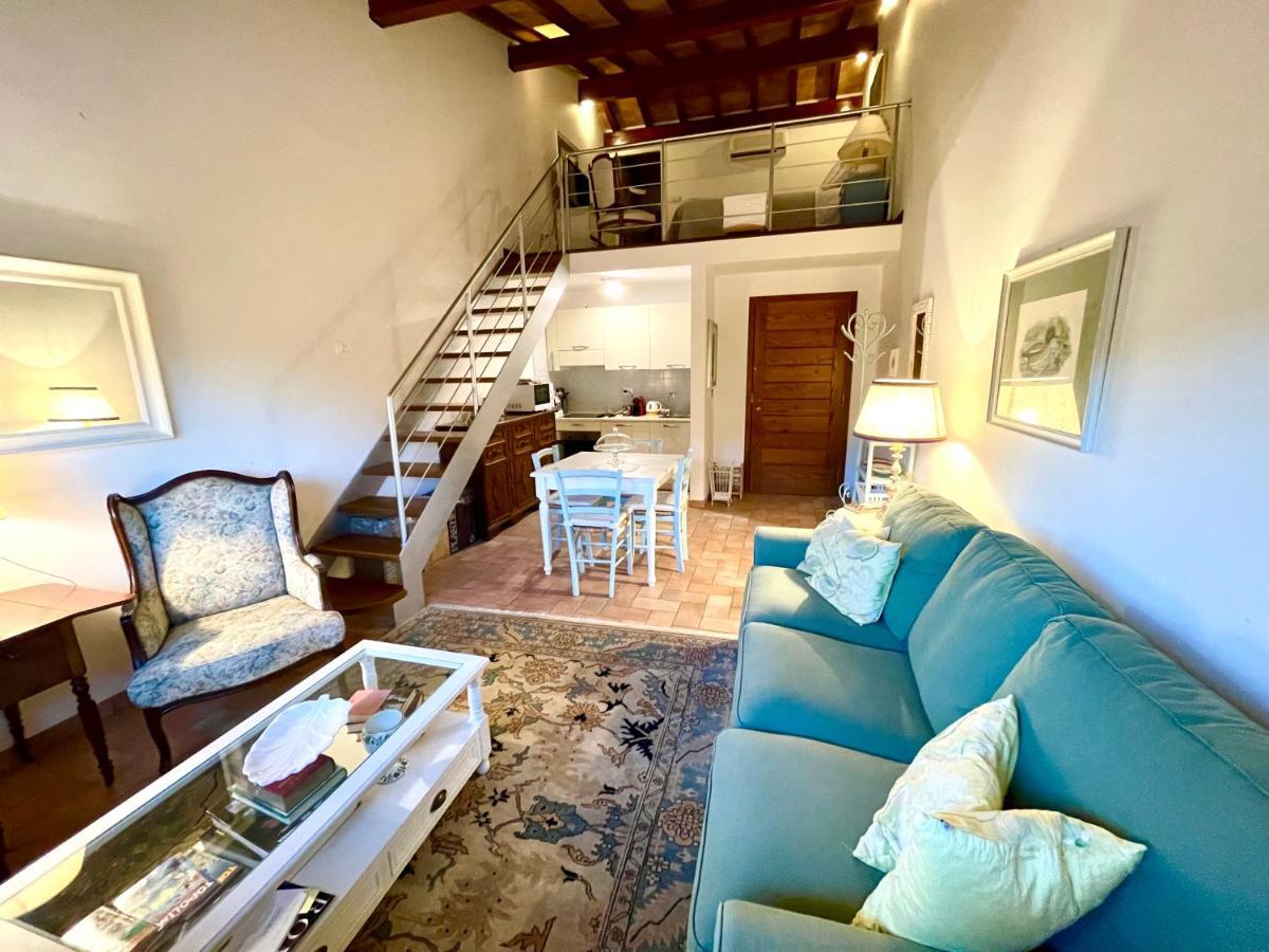 Agriturismo Potrero Grande Sul Lago Di Martignano Con Spiaggia 캄파냐노 디 로마 외부 사진