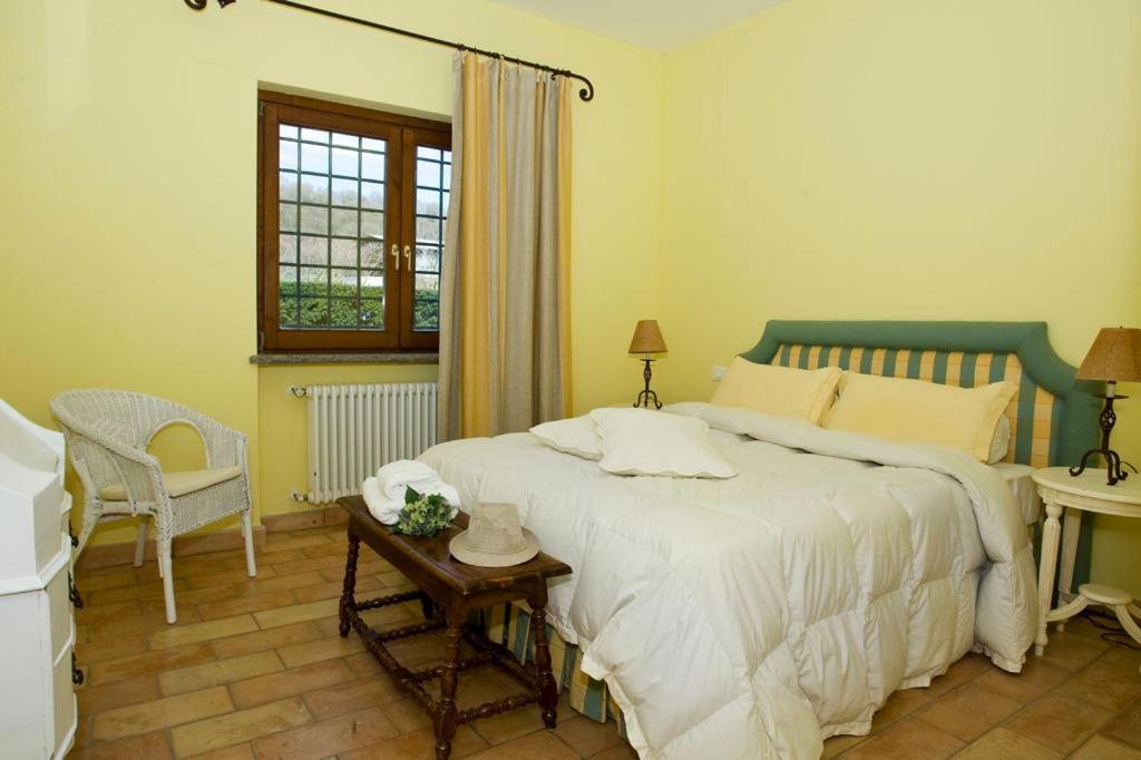 Agriturismo Potrero Grande Sul Lago Di Martignano Con Spiaggia 캄파냐노 디 로마 외부 사진