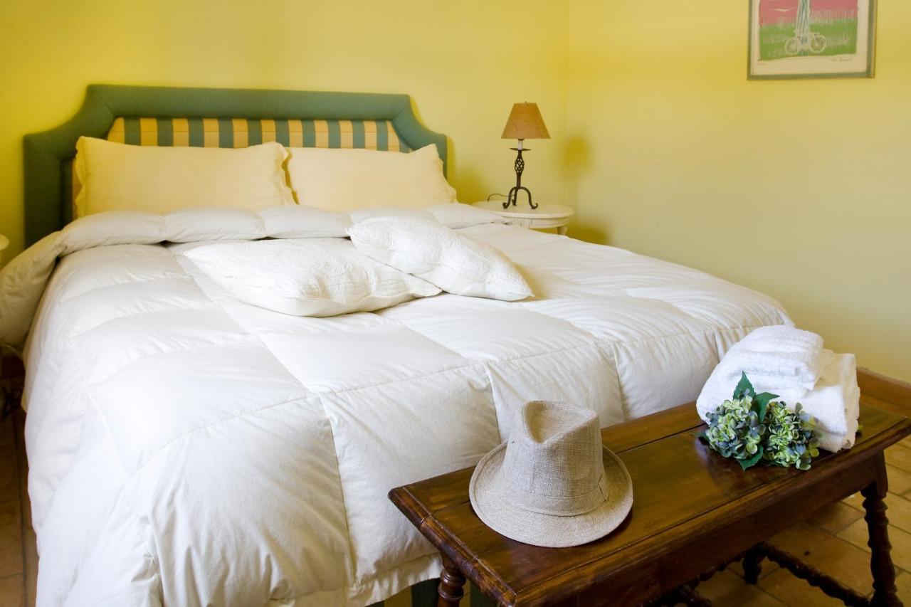 Agriturismo Potrero Grande Sul Lago Di Martignano Con Spiaggia 캄파냐노 디 로마 외부 사진