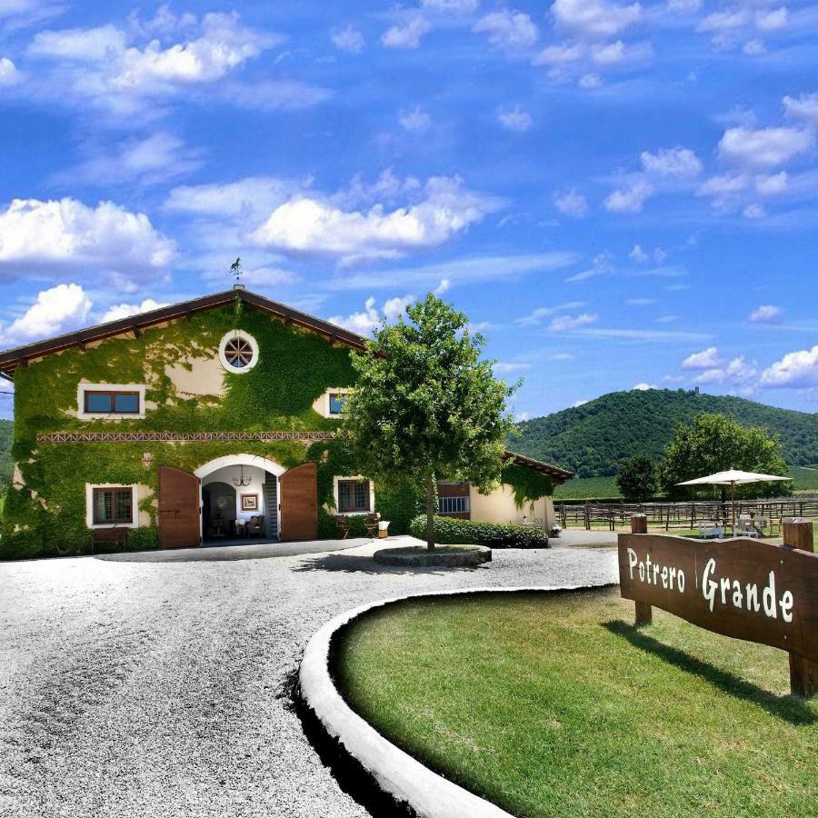 Agriturismo Potrero Grande Sul Lago Di Martignano Con Spiaggia 캄파냐노 디 로마 외부 사진