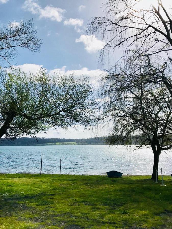 Agriturismo Potrero Grande Sul Lago Di Martignano Con Spiaggia 캄파냐노 디 로마 외부 사진